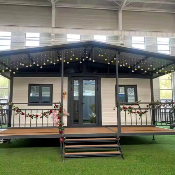 Double Wing Mobile Container House