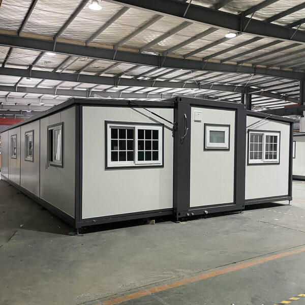 Prefabricated 40FT Expandable Accommodation Unit 12m Prefab Modular Shipping Container House - Image 3